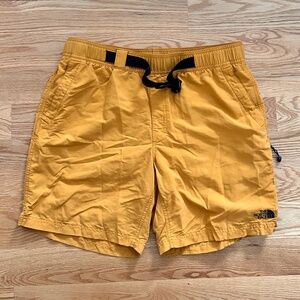 The North Face NWOT Men's Hybrid Utility Shorts (L)